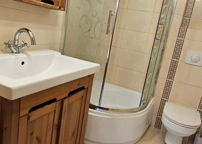 Oskar - Domki, Pokoje, شقة ساربينوفو